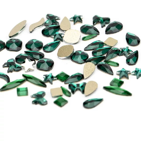Roniki csiszolt formakő mix - green zircon -  100db